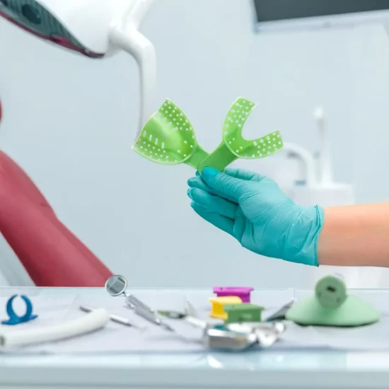 Jak przebiega pierwsza wizyta u ortodonty?