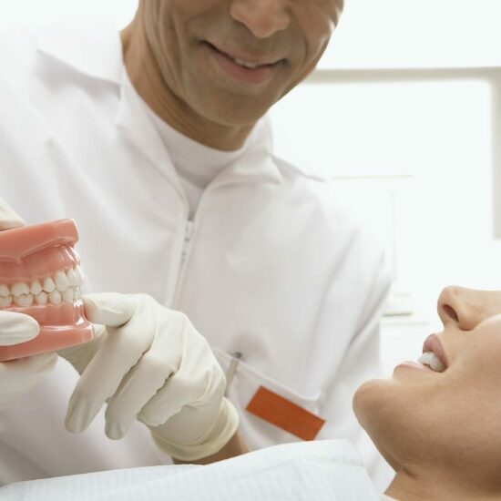 Edukacja pacjentów jako kluczowy element usług stomatologicznych w Myślenicach